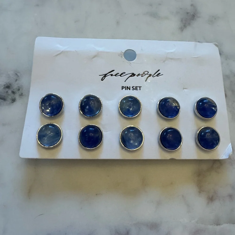 NWT Free People Stunner Stud Pack of 10 - Picture 2 of 3